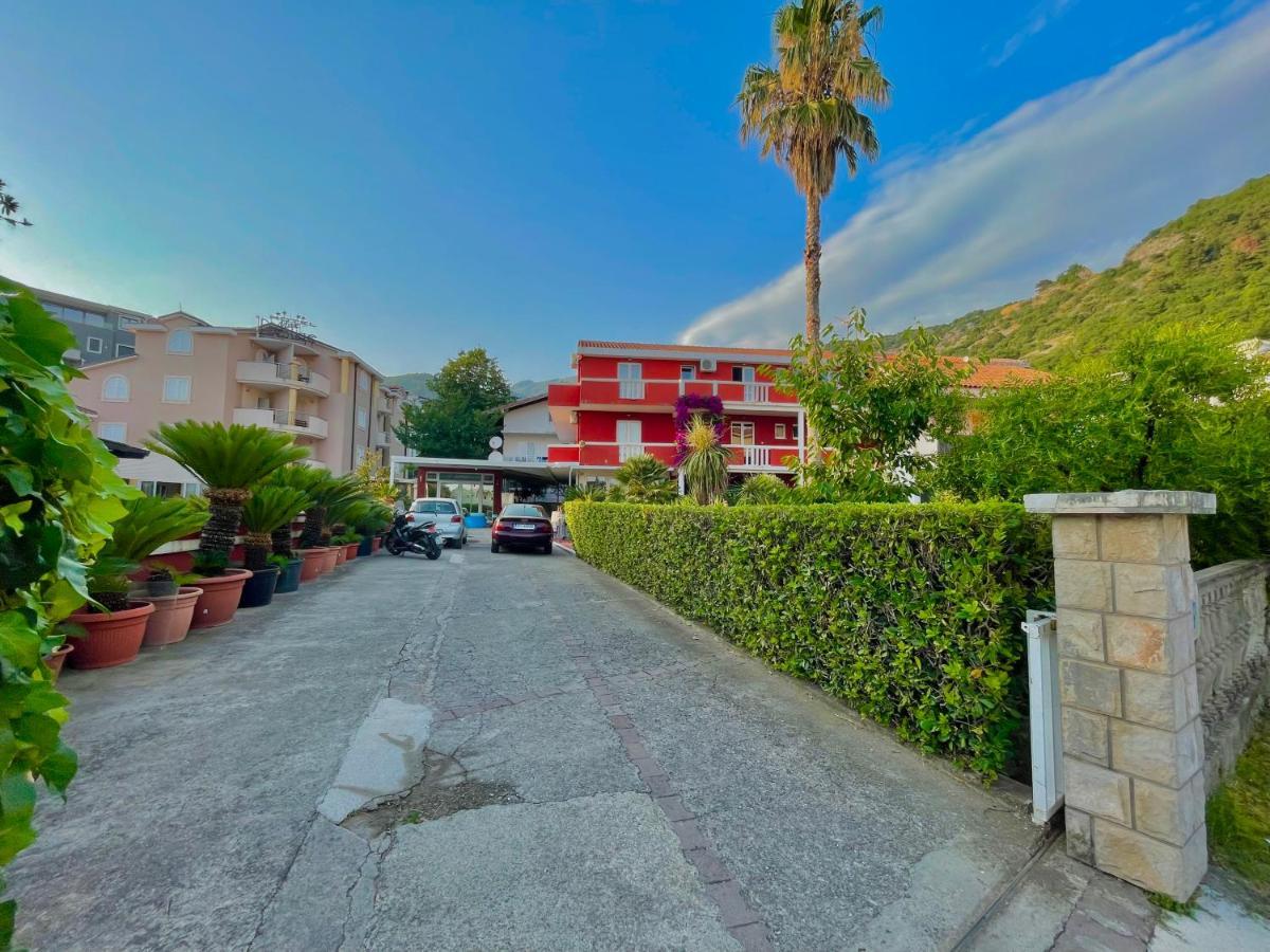 Vila L Budva Exterior foto